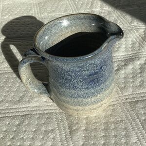 MEDIUM SIZE STUDIO POTTERY CREAMER/SYRUP JUG